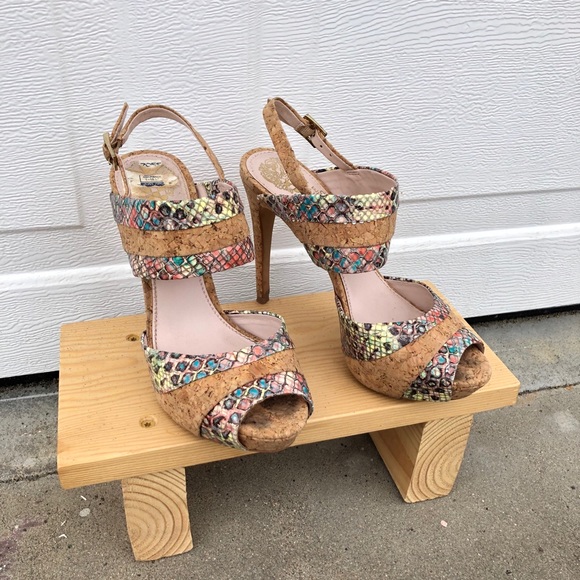 Vince Camuto Multicolor Python Cork Heel Sandals 6 - Picture 1 of 12
